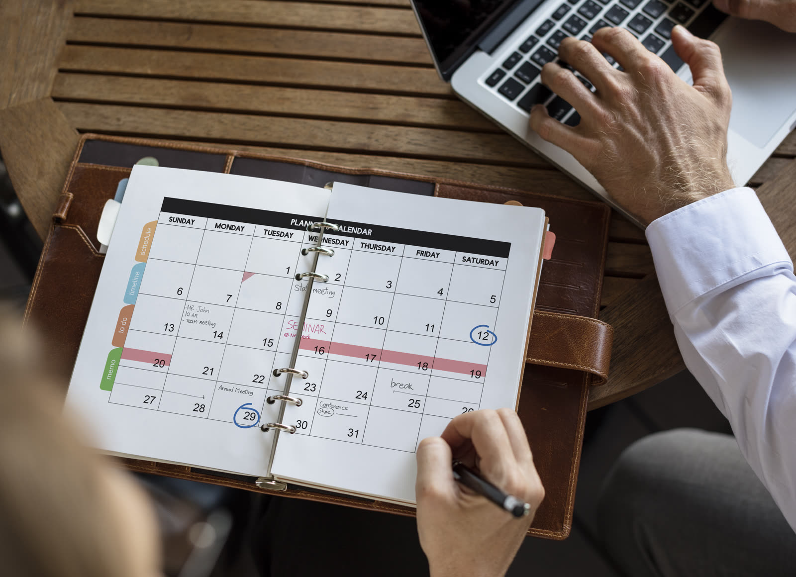 How to build a simple social media content calendar for your business